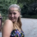 alice2103 onlyfans leaked picture 2